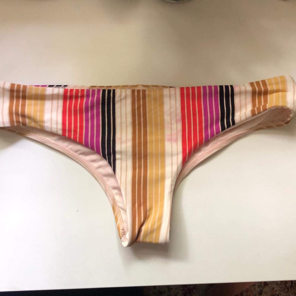 billabong bikini bottoms